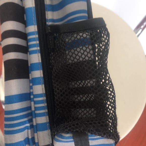 COPY - Roots  Lunchbox-Many Compartments - Picture 4 of 8